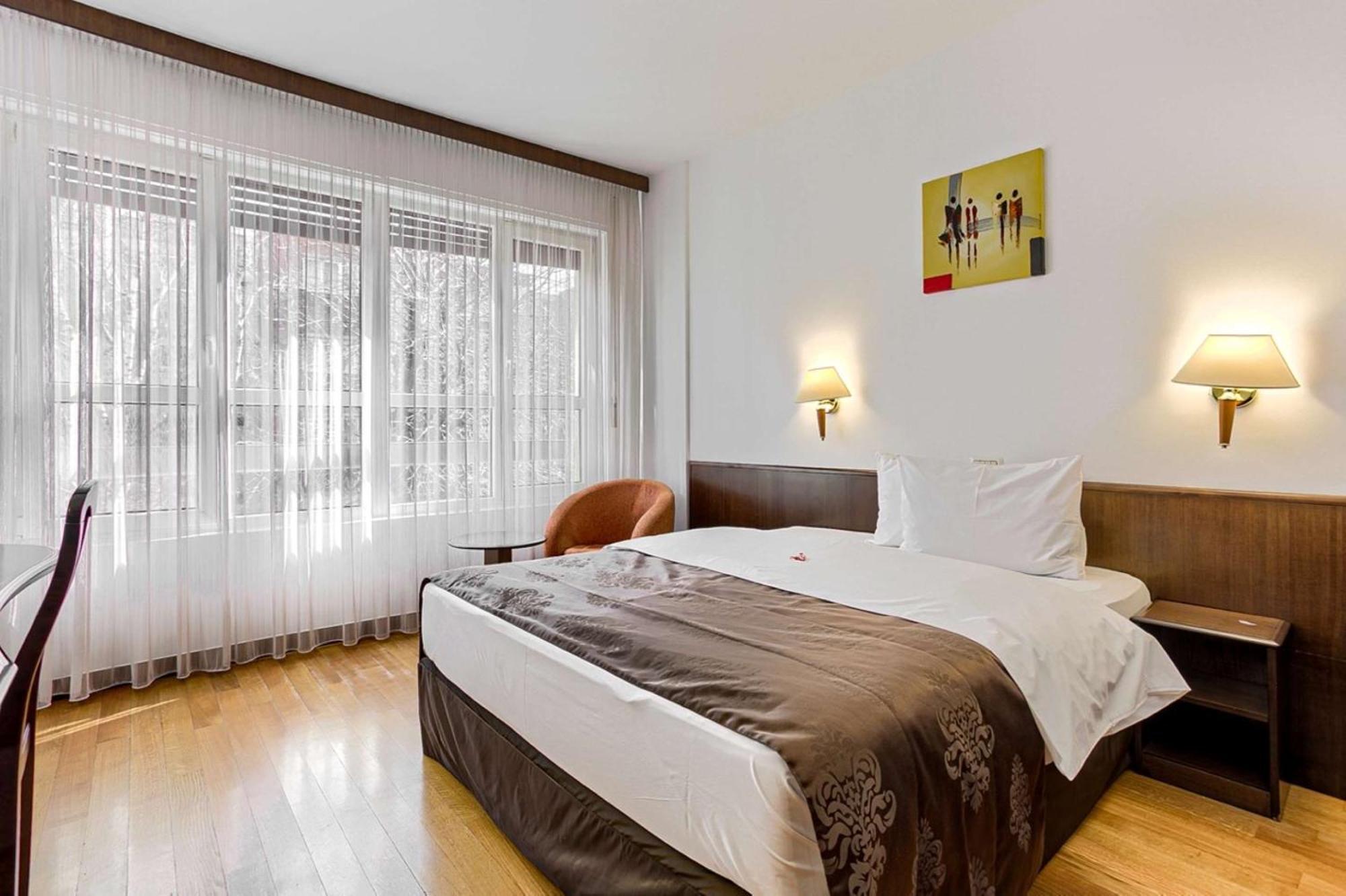 Best Western Central Hotel Arad Dış mekan fotoğraf