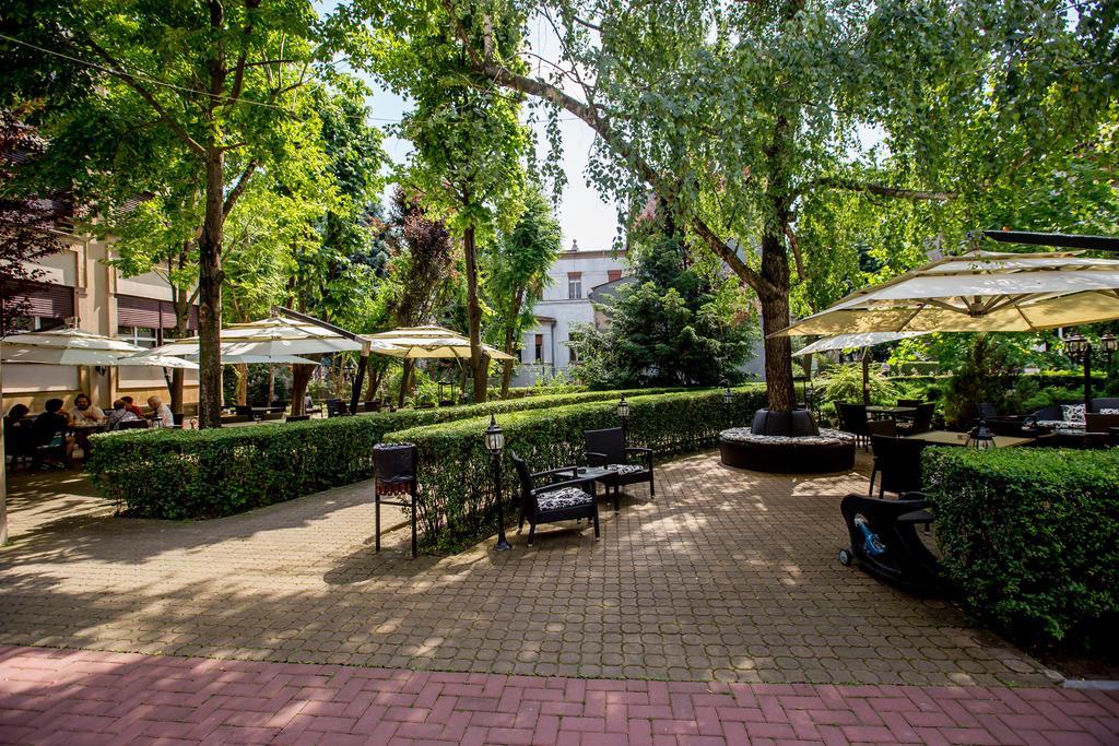 Best Western Central Hotel Arad Dış mekan fotoğraf