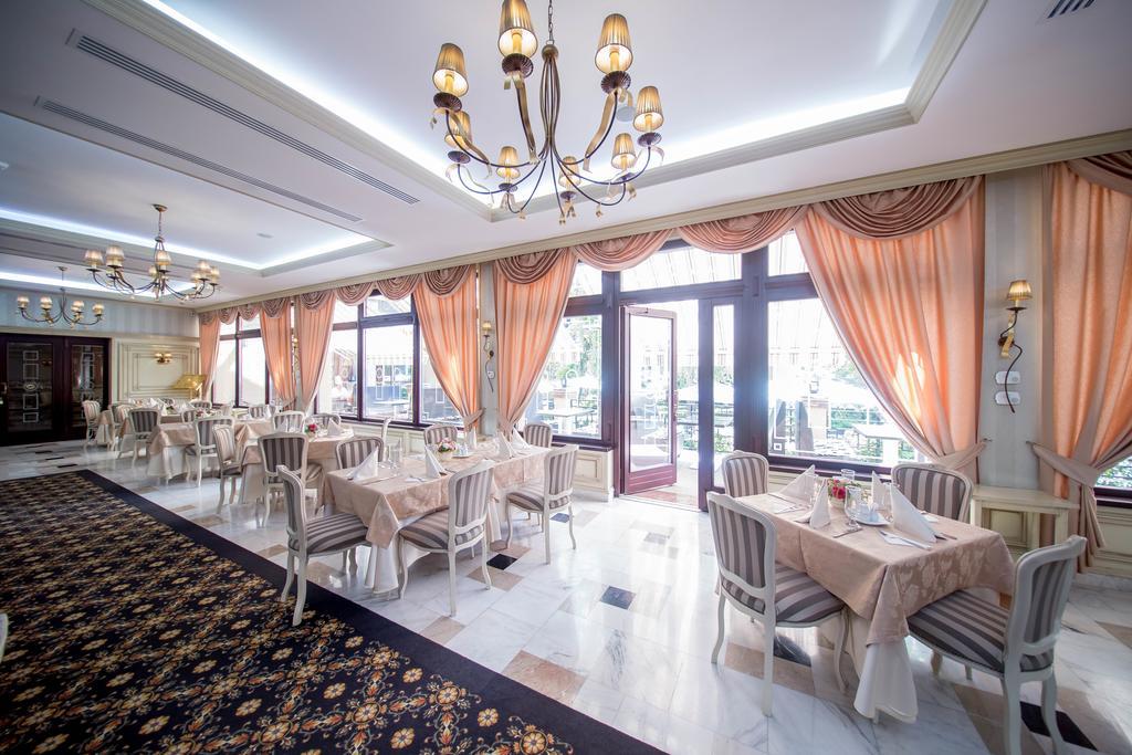 Best Western Central Hotel Arad Dış mekan fotoğraf