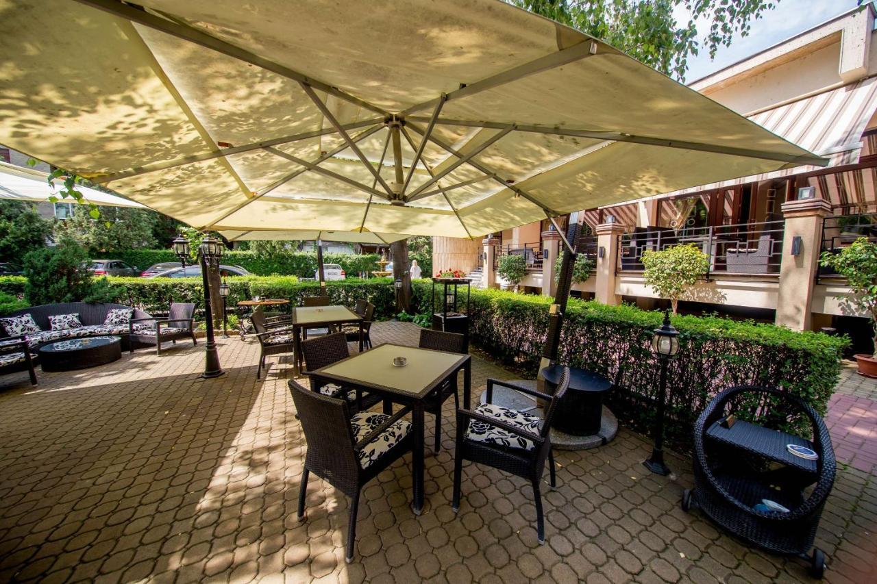 Best Western Central Hotel Arad Dış mekan fotoğraf
