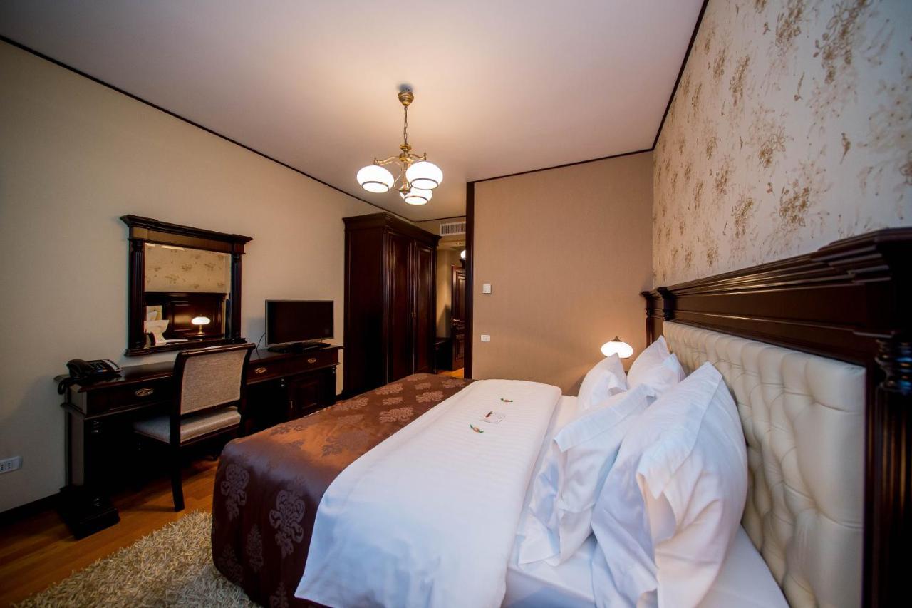 Best Western Central Hotel Arad Dış mekan fotoğraf